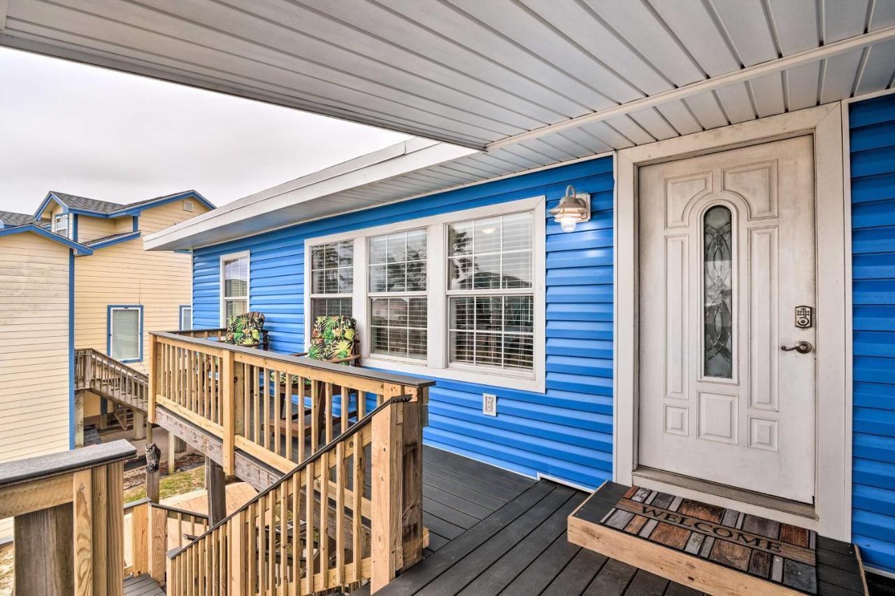 Surfside Beach Gem With Deck - 1 Block To Shore! 프리포트 외부 사진
