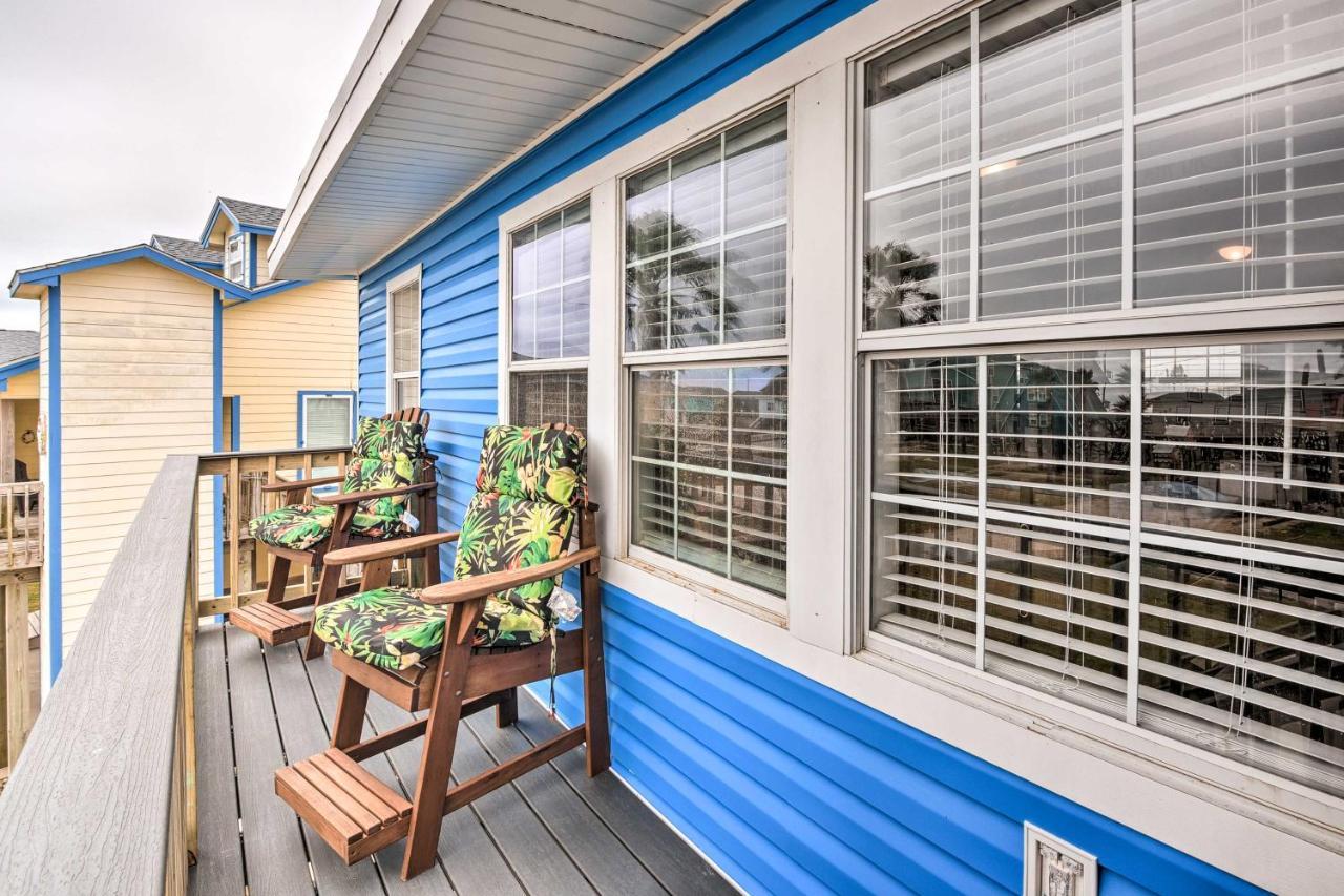 Surfside Beach Gem With Deck - 1 Block To Shore! 프리포트 외부 사진